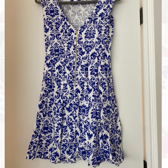 Dress - Picture 2 of 4